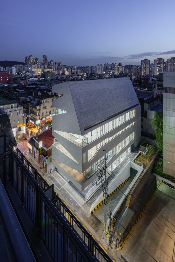 07_photo_mcbuilding_urcode.jpg 建筑参考,商业建筑,办公楼,