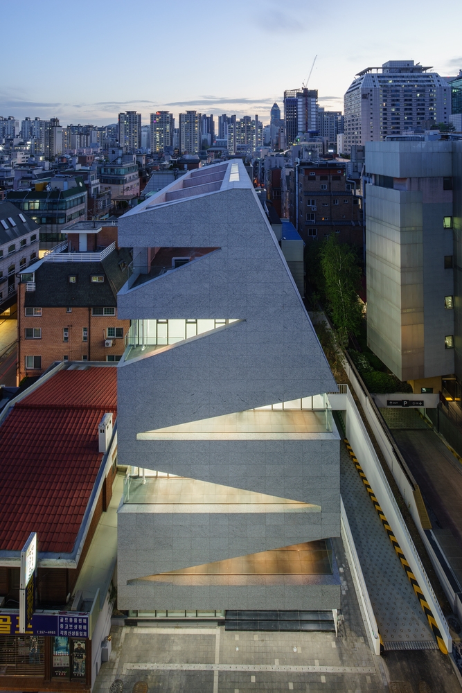 08_photo_mcbuilding_urcode.jpg 建筑参考,商业建筑,办公楼,