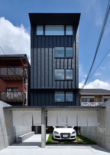 民宿 Day_view_of_building_Facade.jpg