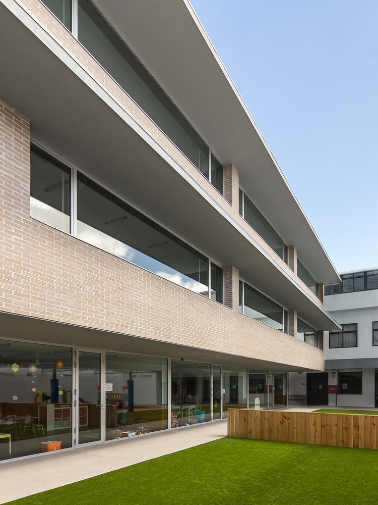 17_PLATANOS.jpg 建筑参考,公共建筑,学校,