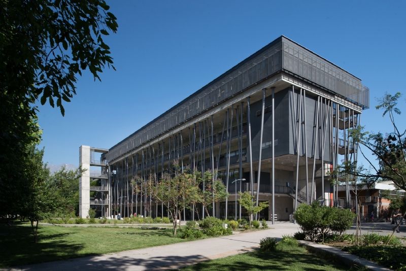 Edificio_Aulas_San_Joaquin-6.jpg 建筑参考,公共建筑,学校,