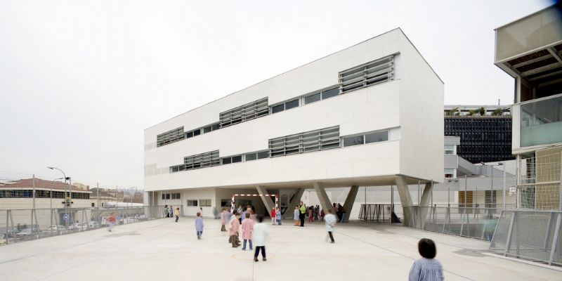 full_CEIP_EL_TREN_DE_FORT_PIENC_02.jpg 建筑参考,公共建筑,学校,