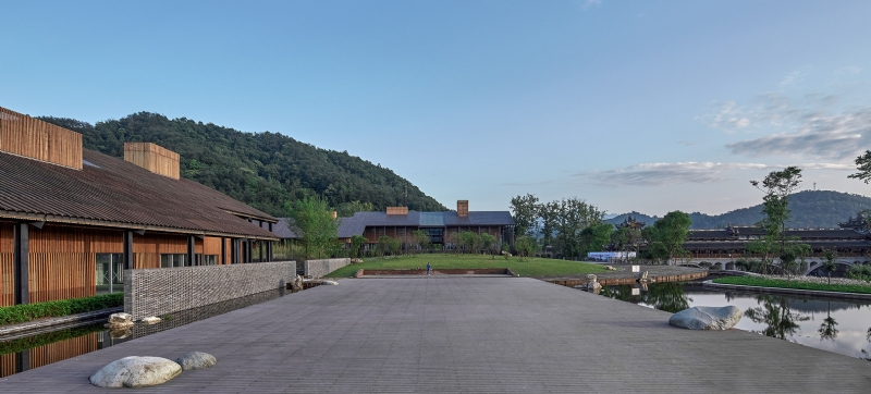 1梅驿广场全景（存在建筑）.jpg 建筑参考,公共建筑,活动中心,