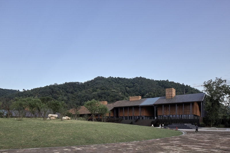 8梅驿广场元丘与凤栖山（存在建筑）.jpg 建筑参考,公共建筑,活动中心,