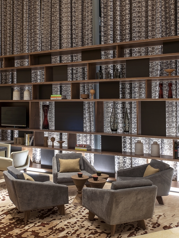 1a0afb96c5f3a42ea2a0c2c646609916.jpg 工装参考,商业空间,售楼处,