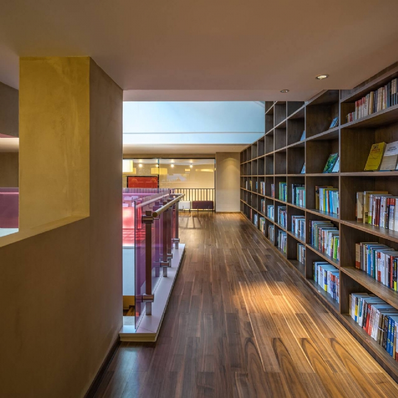 9ec335d8b31c74312c2d01587d13d2fb.jpg 工装参考,商业空间,售楼处,