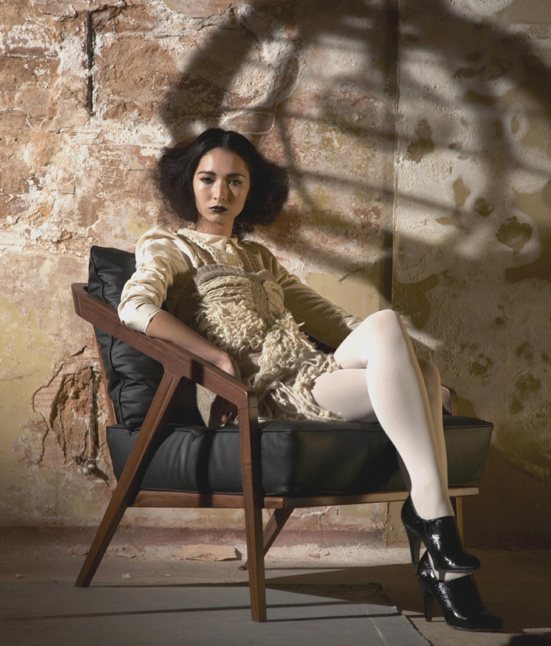 katakana-low-chair-location-1-01-h.jpg 软装单品,座具,沙发,