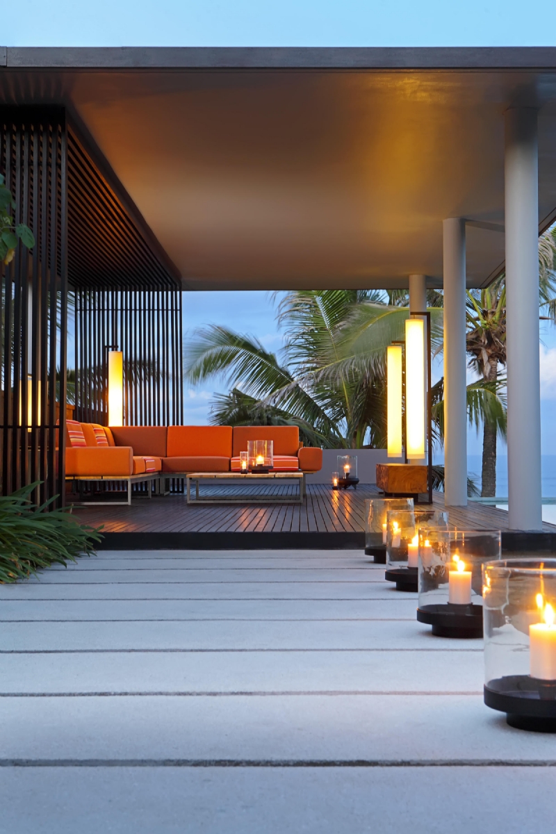 oko-amb-lounge-combination-3-sunset-palette-w-bolster-oko-coffee-table-110x110-cm-h.jpg 软装单品,座具,沙发,