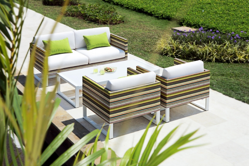 stripe-amb-1-2-seater-green-barcode-and-coffee-table-glass-b.jpg 软装单品,座具,沙发,