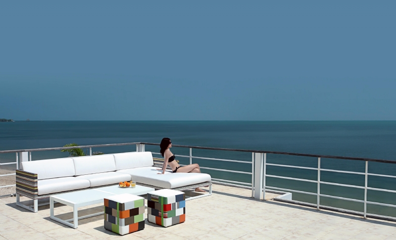 stripe-amb-left-hand-chaise-right-hand-sectional-allux-coffee-table-mmgreen-stool-b.jpg 软装单品,座具,沙发,