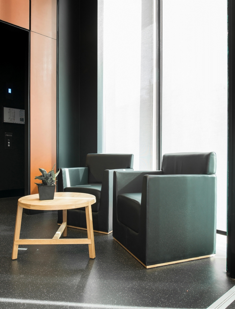 toro-table-3-h.jpg 软装单品,座具,沙发,