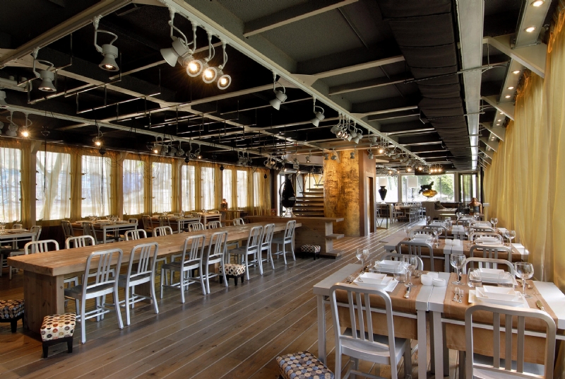 navy-1006-chair-iv-restaurant-rome-b.jpg 软装单品,座具,餐椅,