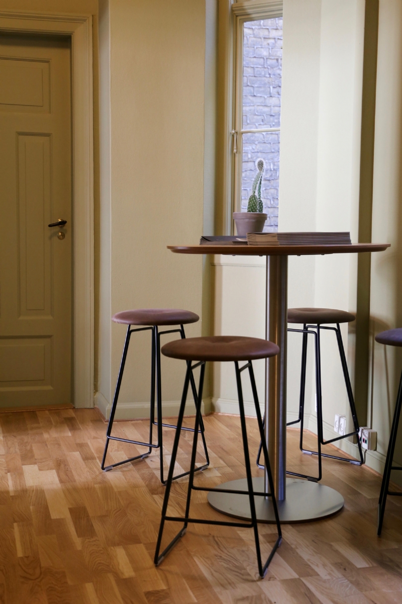 time-ii-bar-stool-9222-ii-h.jpg 软装单品,办公,会议洽谈椅,