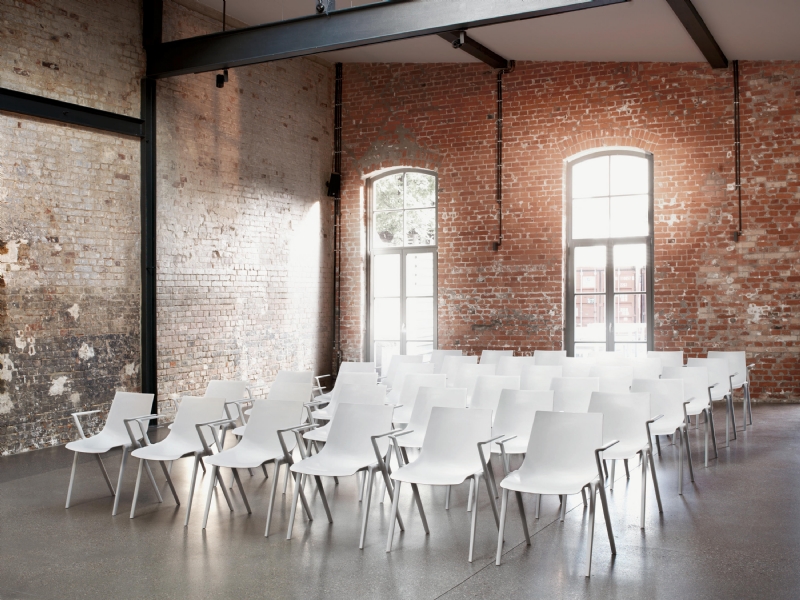 aula-004761-wh-2017-b.jpg 软装单品,办公,会议洽谈椅,