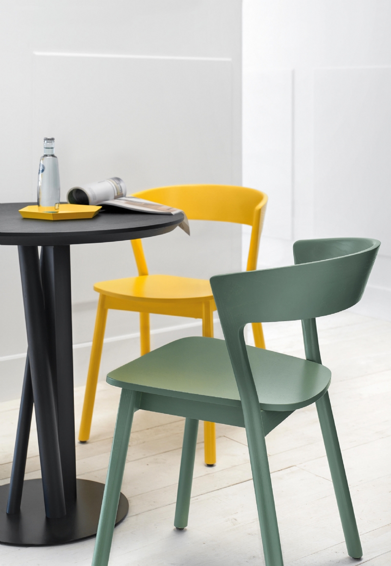 edith-0070-le-edith-chair-in-wood-lacquered-h.jpg 软装单品,座具,餐椅,