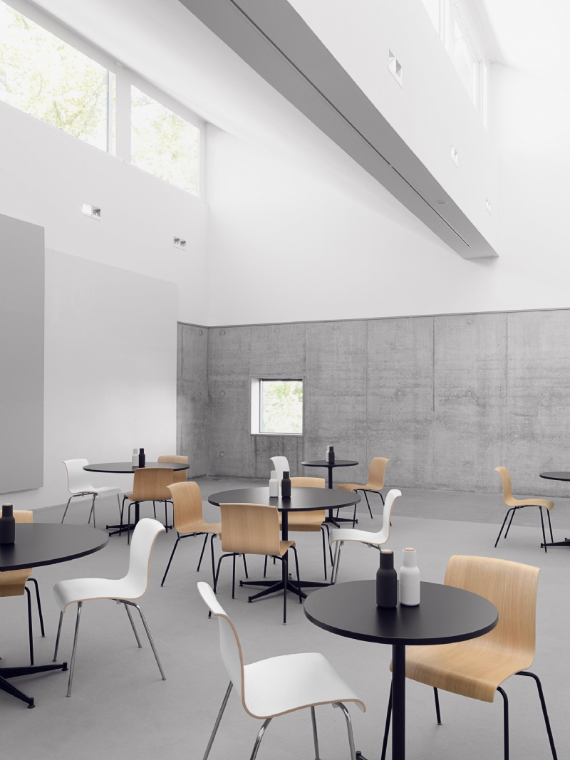 rbm-low-back-bella-canteen-h.jpg 软装单品,座具,餐椅,