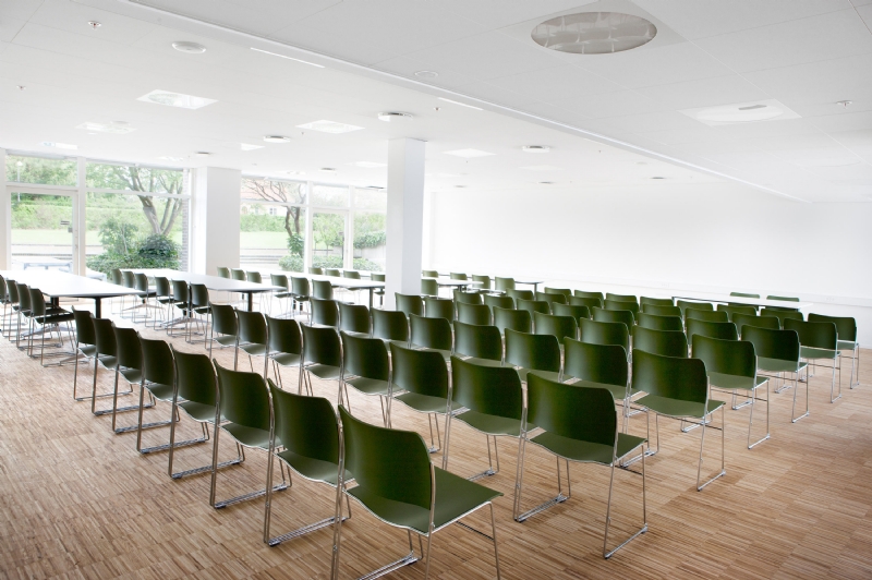 404-installation-9-b.jpg 软装单品,办公,会议洽谈椅,