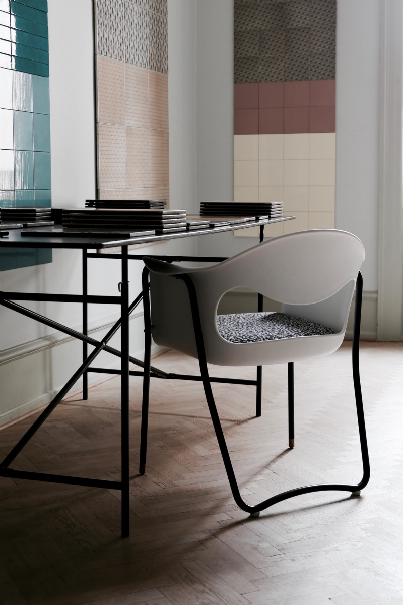 modern-art-img-0058-h.jpg 软装单品,办公,会议洽谈椅,