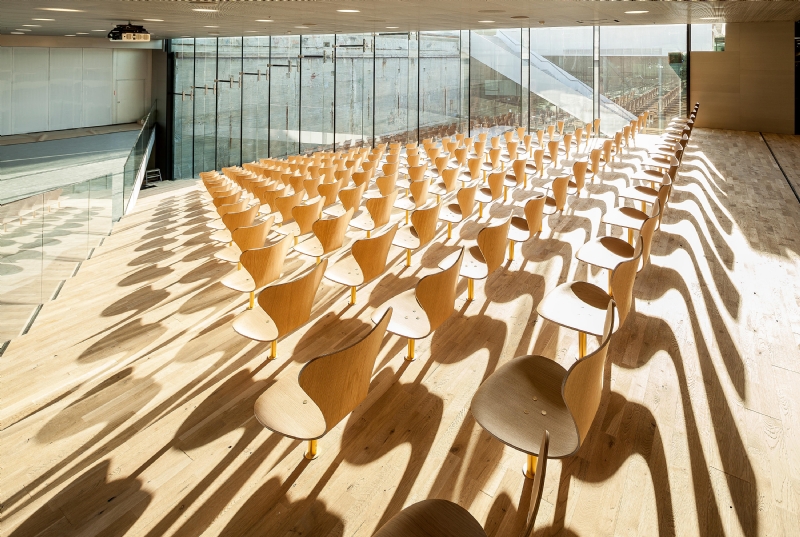 series-7-chair-reference-ms-maritime-museum-of-denmark-b.jpg 软装单品,办公,会议洽谈椅,