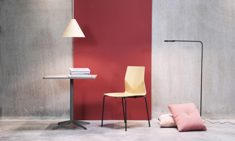 four-cast2-four-b.jpg 软装单品,座具,休闲椅,