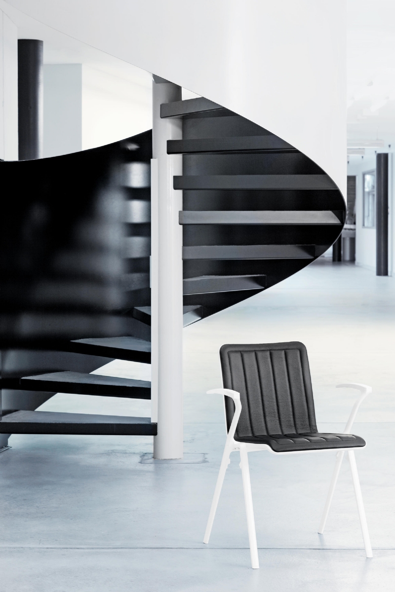 nomen-ref-001-h.jpg 软装单品,座具,休闲椅,