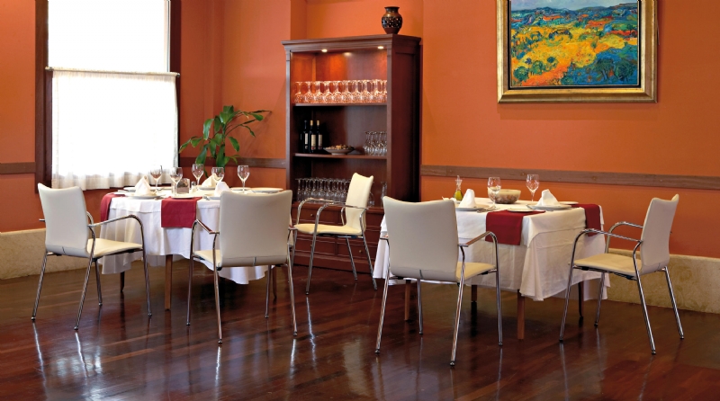 ikara-15-amb-b.jpg 软装单品,座具,餐椅,