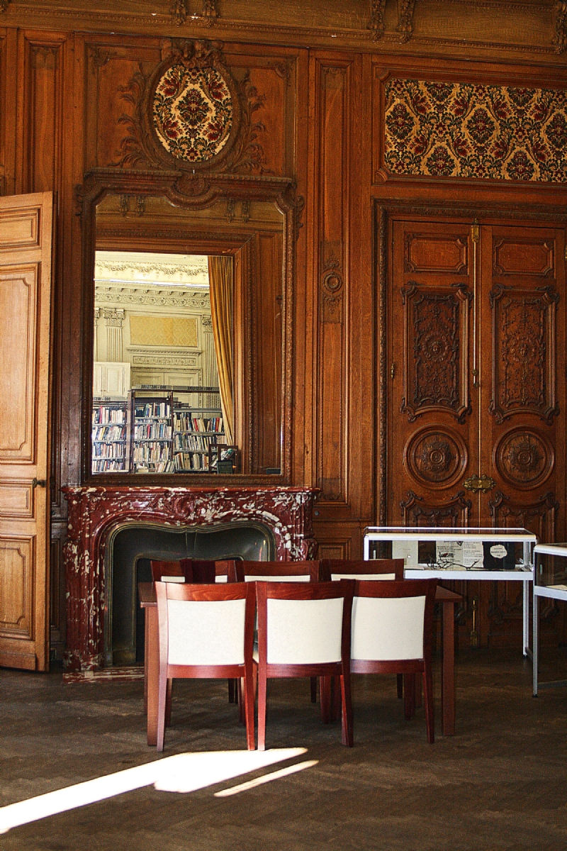 logica-bibliothaeque-mediathaeque-municipale-cannes-france-logica-00912-h.jpg 软装单品,座具,餐椅,
