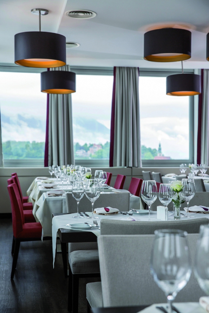 logica-e-h.jpg 软装单品,座具,餐椅,