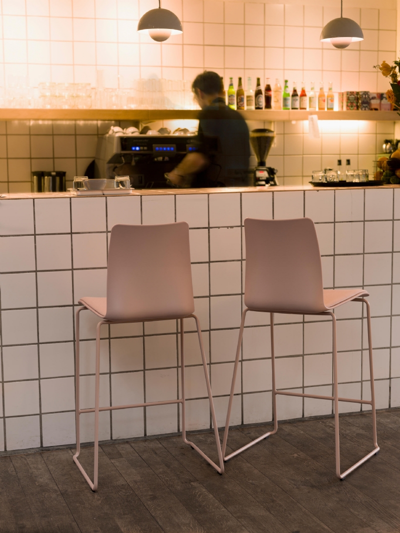 mood-bar-dusty-pink-300-dpi-h.jpg 软装单品,座具,餐椅,