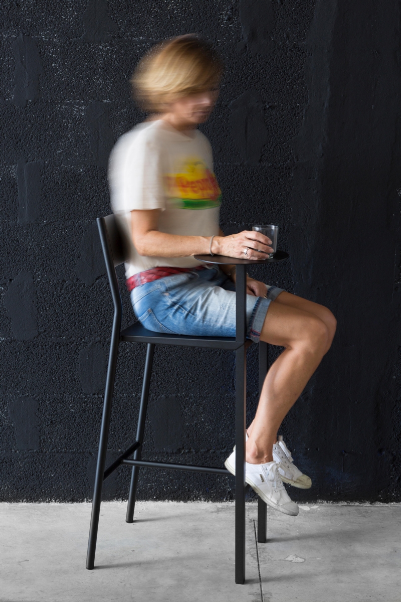 sit-chaise-tablette-noir-mat-31-2-h.jpg 软装单品,座具,餐椅,