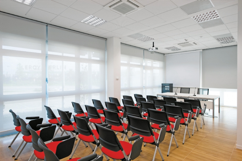 18mila-ambientata-01-b.jpg 软装单品,办公,会议洽谈椅,