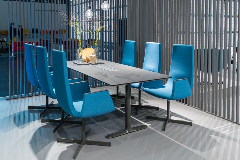 clint-conference-chairs-and-rome-conference-table-b.jpg 软装单品,办公,会议洽谈椅,