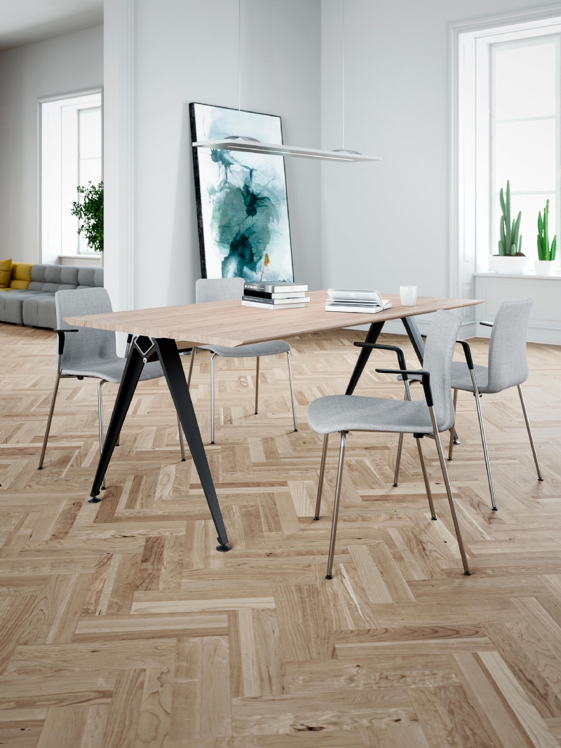 mood-4-legs-grip-wood-300-dpi-h.jpg 软装单品,办公,会议洽谈椅,