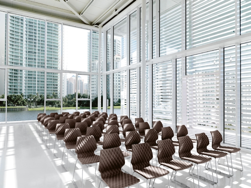 uni-552g-ph01-b.jpg 软装单品,办公,会议洽谈椅,