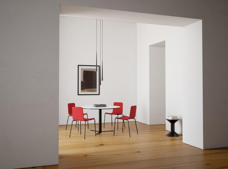 viccarbe-klip-victor-carrasco-7-b-rs-b.jpg 软装单品,办公,会议洽谈椅,