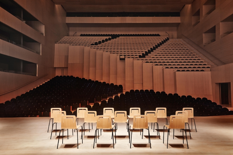 viccarbe-klip-victor-carrasco-10-b-rs-b.jpg 软装单品,办公,会议洽谈椅,