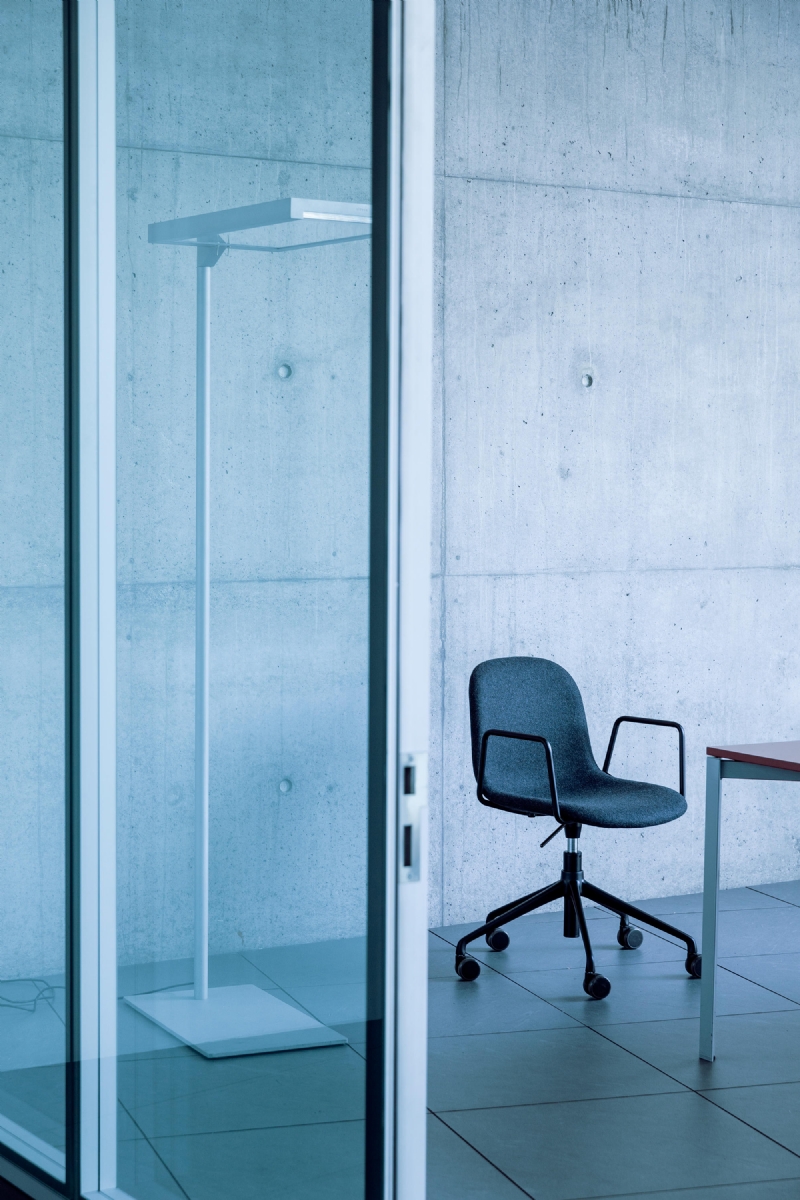 mani-ambient-fabric-ar-ho-hypobank-h.jpg 软装单品,办公,会议洽谈椅,