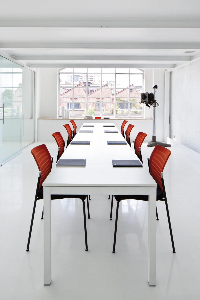 frame-ambientata-03-h.jpg 软装单品,办公,会议洽谈椅,