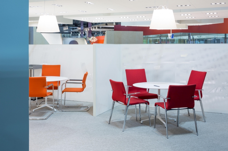 stick-chair-stick-chair-etk-quattro-ambient-01-b.jpg 软装单品,办公,会议洽谈椅,