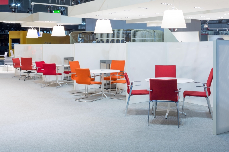 stick-chair-stick-chair-etk-quattro-ambient-02-b.jpg 软装单品,办公,会议洽谈椅,