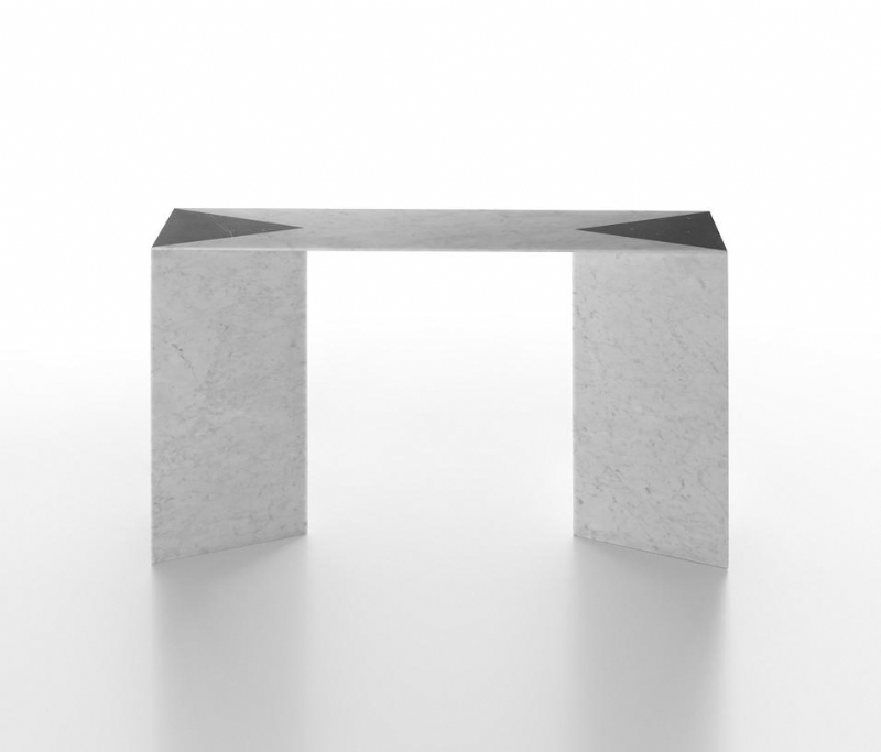 closer-01-steele-b-arcit18.jpg 软装单品,桌子,玄关桌,