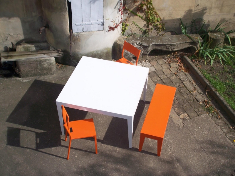 zef-banc-et-table-out-b.jpg 软装单品,桌子,餐桌,