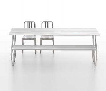 长凳 run-aluminum-table-bench-and-1006-navy-chairs-b.jpg