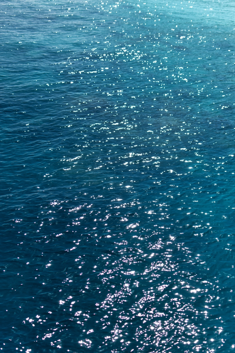 abyan-athif-8npr3JU8duI-unsplashd293.jpg 方案配图,色彩意境,蓝色,