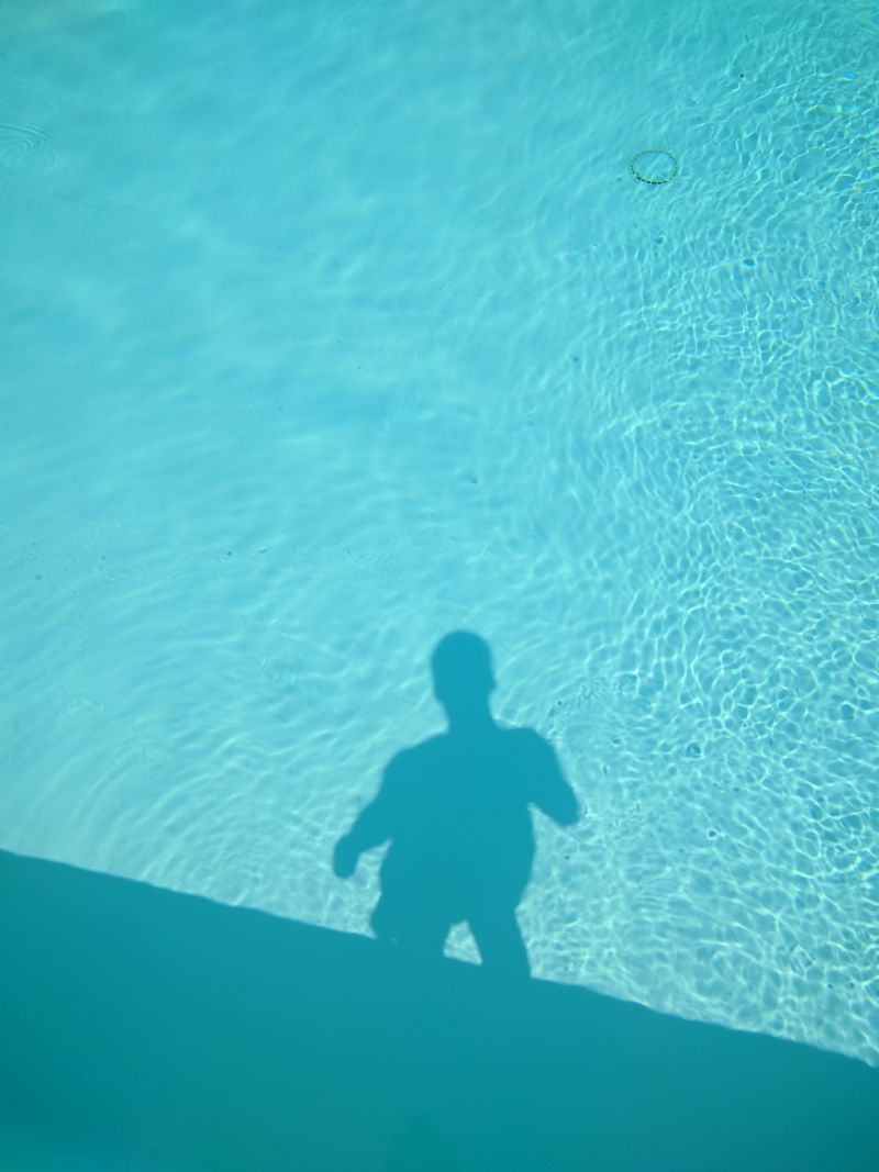 andrii-leonov-3PEEq4qvvVo-unsplash25de.jpg 方案配图,色彩意境,蓝色,