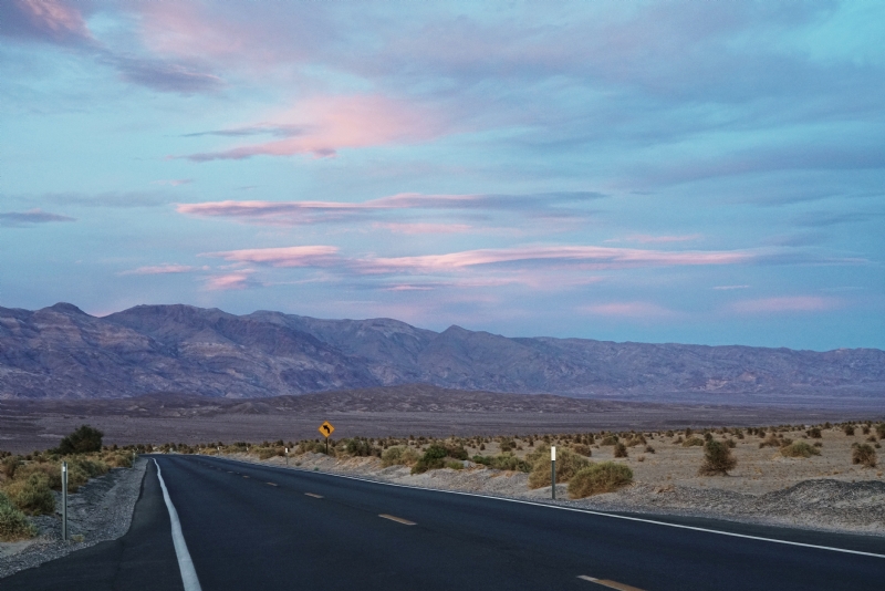 anson-yang-xnSE9r78rPM-unsplashb841.jpg 方案配图,色彩意境,蓝色,