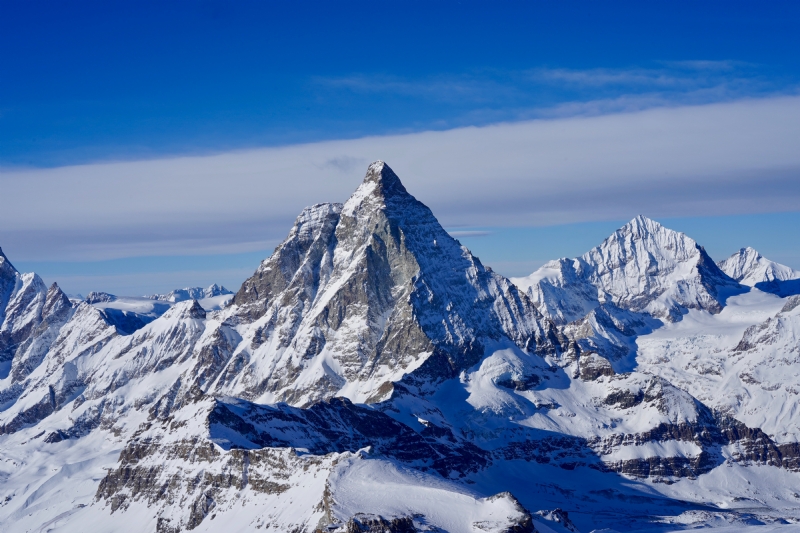 claudiu-pusuc-PsZ_HXOCLIs-unsplash24a3.jpg 方案配图,色彩意境,蓝色,