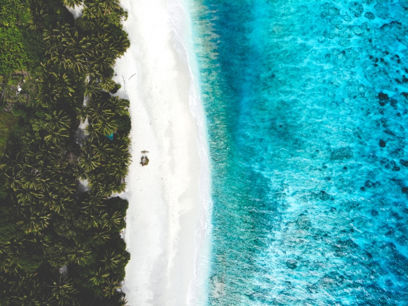 hussain-faruhaan-_Qv-KHHj8Vw-unsplash8b6b.jpg 方案配图,色彩意境,蓝色,