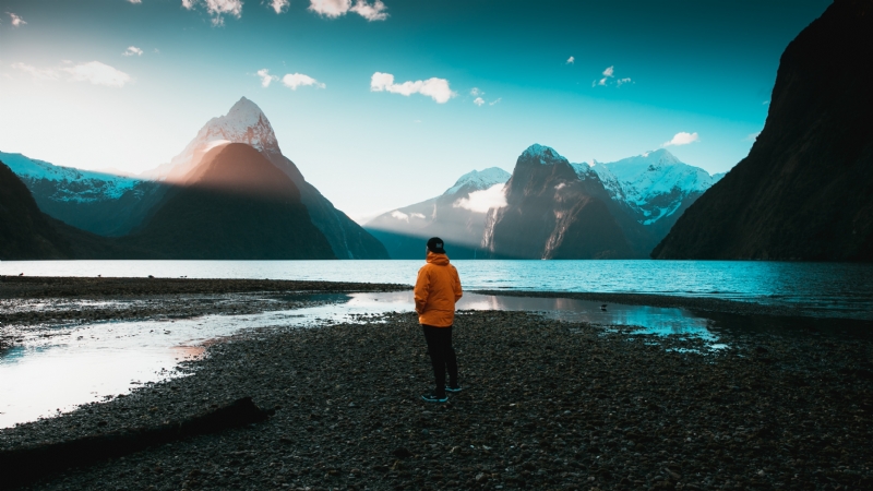 james-adams-tFe5ta1xRhw-unsplash0542.jpg 方案配图,色彩意境,蓝色,