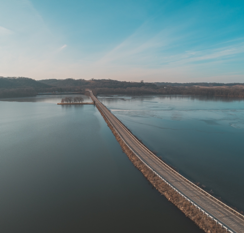 runde-imaging-RxsyJksPci8-unsplash6395.jpg 方案配图,色彩意境,蓝色,